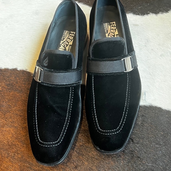 Salvatore Ferragamo Men’s Black Velvet Loafer main image 6